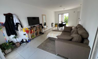 Duplex en Alquiler Jardines del Olmo 3 Dorm.