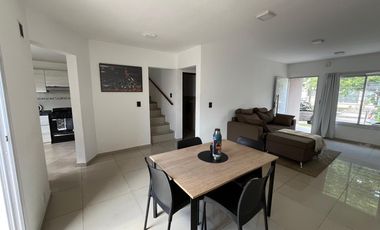 Duplex en Alquiler Jardines del Olmo 3 Dorm.