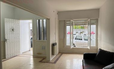 Alquiler de Casa en Lujan Centro, 4 ambientes