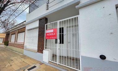 Alquiler de Casa en Lujan Centro, 4 ambientes