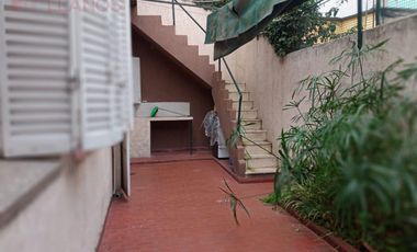 Alquiler de Casa en Lujan Centro, 4 ambientes