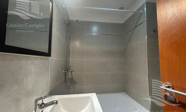 Moderno Departamento con Balcón y parrilla en Venta en San Fernando