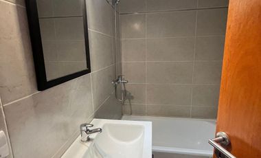 Moderno Departamento con Balcón y parrilla en Venta en San Fernando