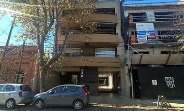 Moderno Departamento con Balcón y parrilla en Venta en San Fernando