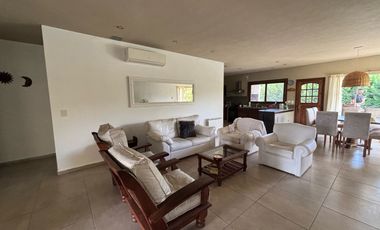 Casa en  alquiler y venta en San Alfonso Pilar del Este | VCO Propiedades