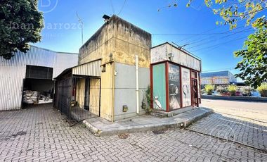 Local sobre gran lote en alquiler o venta.