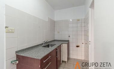 Departamento MONOAMBIENTE en La Boca con cocina separada y balcón