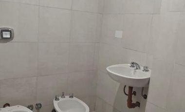 Departamento en  alquiler en Flores