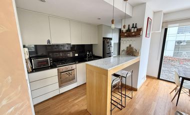 Apto crédito!!! VENTA Departamento dos ambientes con COCHERA