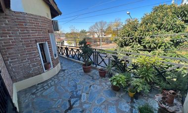 PH DE 5 AMBIENTES EN SAN ANTONIO DE PADUA EN VENTA. MERLO, AVELLANEDA
