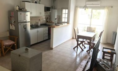 Departamento en alquiler en San Isidro Central 2 ambientes con cochera.