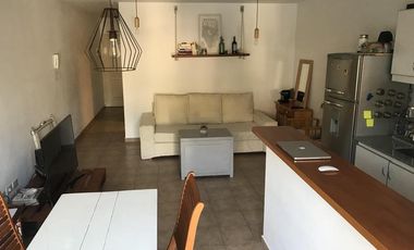 Departamento en alquiler en San Isidro Central 2 ambientes con cochera.