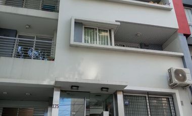 Departamento  en alquiler en Lomas de Zamora con cochera