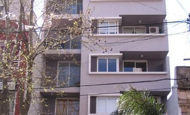 Departamento  en alquiler en Lomas de Zamora con cochera