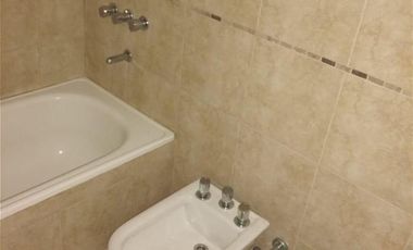 Departamento  en alquiler en Lomas de Zamora con cochera