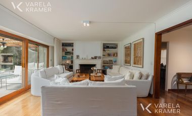 Casa en venta y alquiler en las Lomas de San Isidro con jardín y pileta