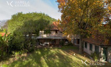 Casa en venta y alquiler en las Lomas de San Isidro con jardín y pileta