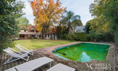 Casa en venta y alquiler en las Lomas de San Isidro con jardín y pileta