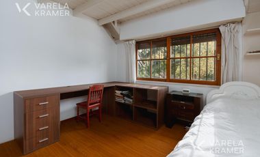Casa en venta y alquiler en las Lomas de San Isidro con jardín y pileta