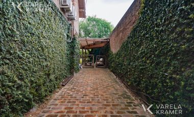Casa en venta y alquiler en las Lomas de San Isidro con jardín y pileta