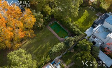 Casa en venta y alquiler en las Lomas de San Isidro con jardín y pileta
