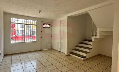 VILLAFONTANA RESIDENCIAL CASA EN COTO