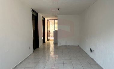 DUPLEX PLANTA BAJA EN BALCONES DE STA MARIA!!