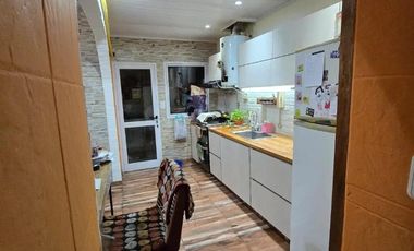 PH en venta - 1 Dormitorio 1 Baño - Ramos Mejía