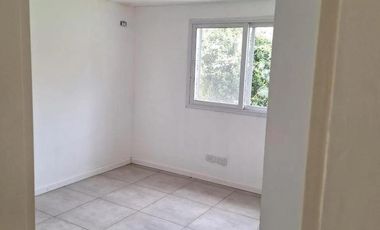 Casa en venta - 3 Dormitorios 3 Baños - Benavidez