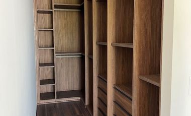 Renta departamento  THE OAKS Bosque Real