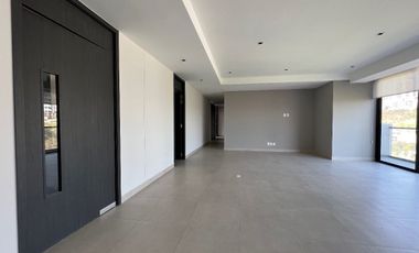 Renta departamento  THE OAKS Bosque Real