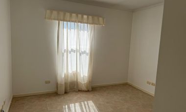 Casa en alquiler en barrio cerrado Barrancas del Lago , Nordelta