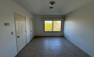 Casa en alquiler en barrio cerrado Barrancas del Lago , Nordelta