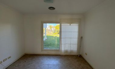 Casa en alquiler en barrio cerrado Barrancas del Lago , Nordelta