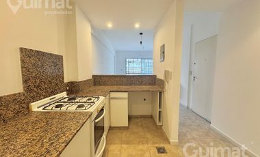Dos ambientes con patio en  Villa urquiza