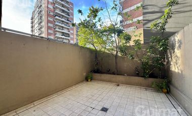 Dos ambientes con patio en  Villa urquiza