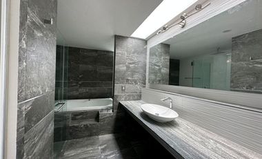 Casa en Renta o Venta Zona Esmeralda
