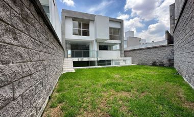 Casa en Renta o Venta Zona Esmeralda