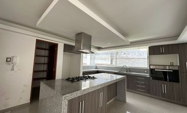 Casa en Renta o Venta Zona Esmeralda