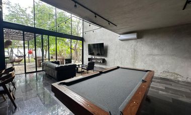 CASA TIPO LOFT EN VENTA, AMUEBLADA  Y EQUIPADA EN KOMCHEN.