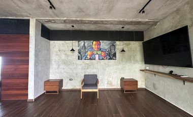CASA TIPO LOFT EN VENTA, AMUEBLADA  Y EQUIPADA EN KOMCHEN.