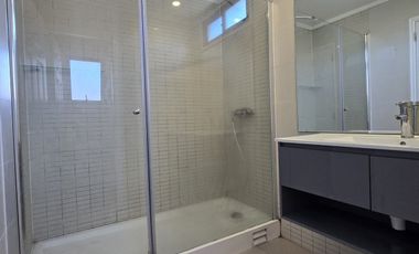 Venta Casa Amplia y Cómoda  en Condominio, Mantagua