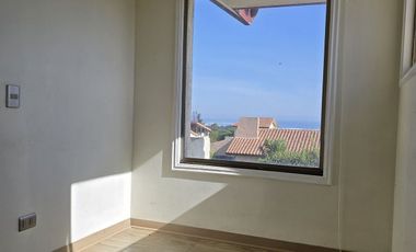 Venta Casa Amplia y Cómoda  en Condominio, Mantagua