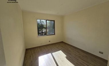 Venta Casa Amplia y Cómoda  en Condominio, Mantagua