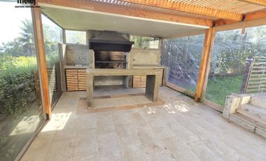 Venta Casa Amplia y Cómoda  en Condominio, Mantagua
