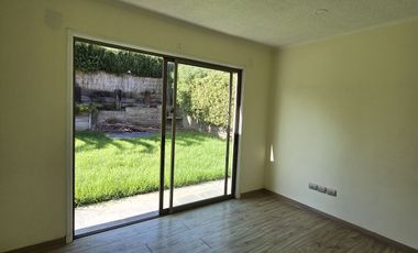Venta Casa Amplia y Cómoda  en Condominio, Mantagua