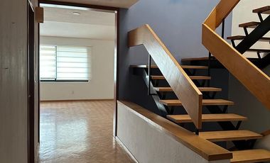 CASA EN VENTA EN RESIDENCIAL CHAPALITA