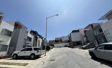 VENTA DE CASA EN  PRIVADA COTO BAHIA