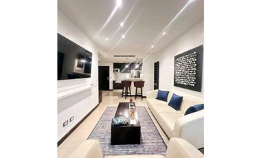 Mall del Sol, Departamento en Renta, 150m2, 3 Habitaciones
