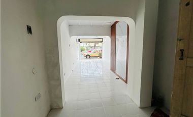 Universidad Estatal, Local Comercial en Renta, 36m2,